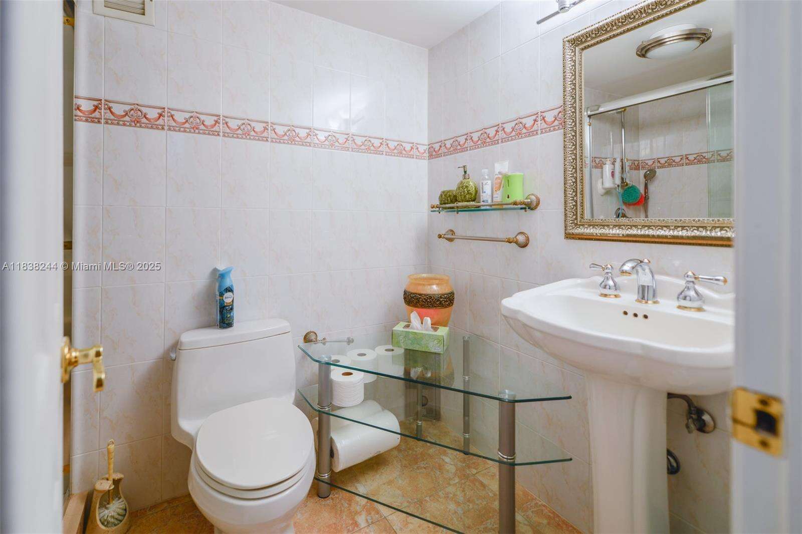 Aquarius at 2751 Ocean Dr, Hollywood, FL 33019 - For Sale photo 22