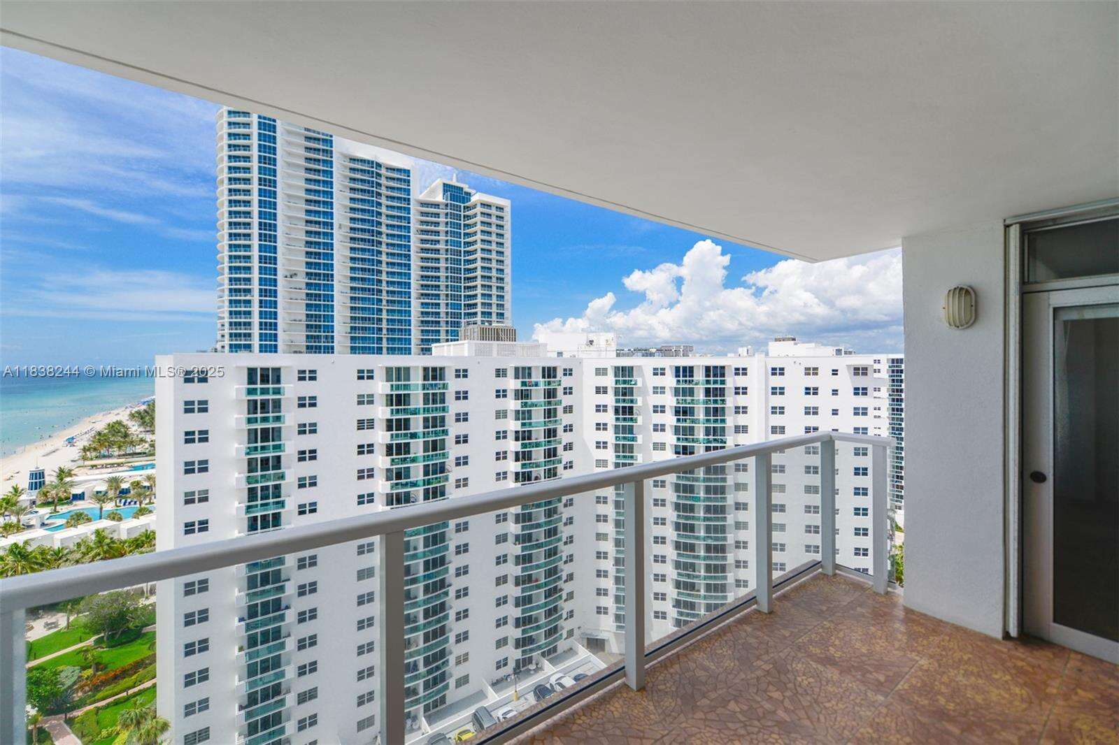 Aquarius at 2751 Ocean Dr, Hollywood, FL 33019 - For Sale photo 27