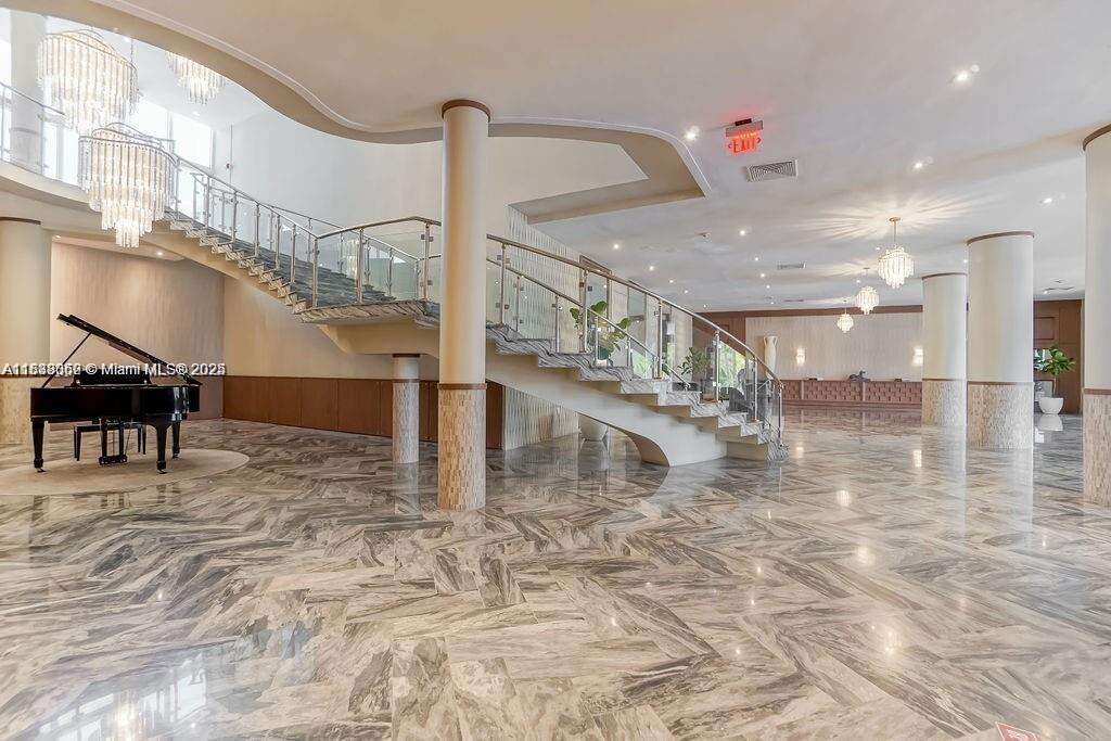 The Carriage House at 5401 Collins Ave, Miami Beach, FL 33140 - For Sale photo 11