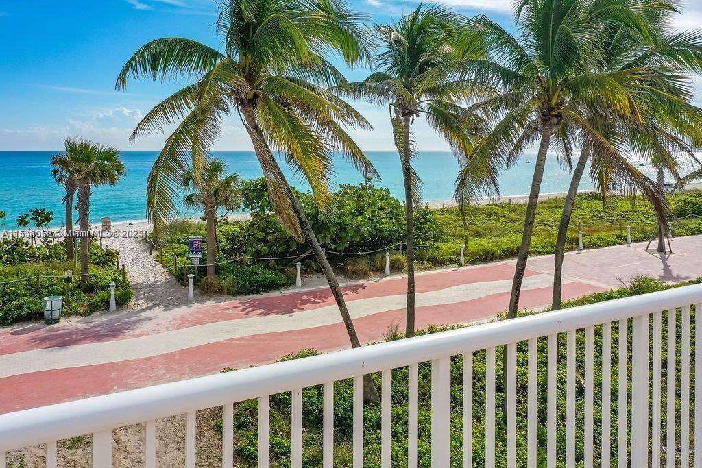 The Carriage House at 5401 Collins Ave, Miami Beach, FL 33140 - For Sale photo 18