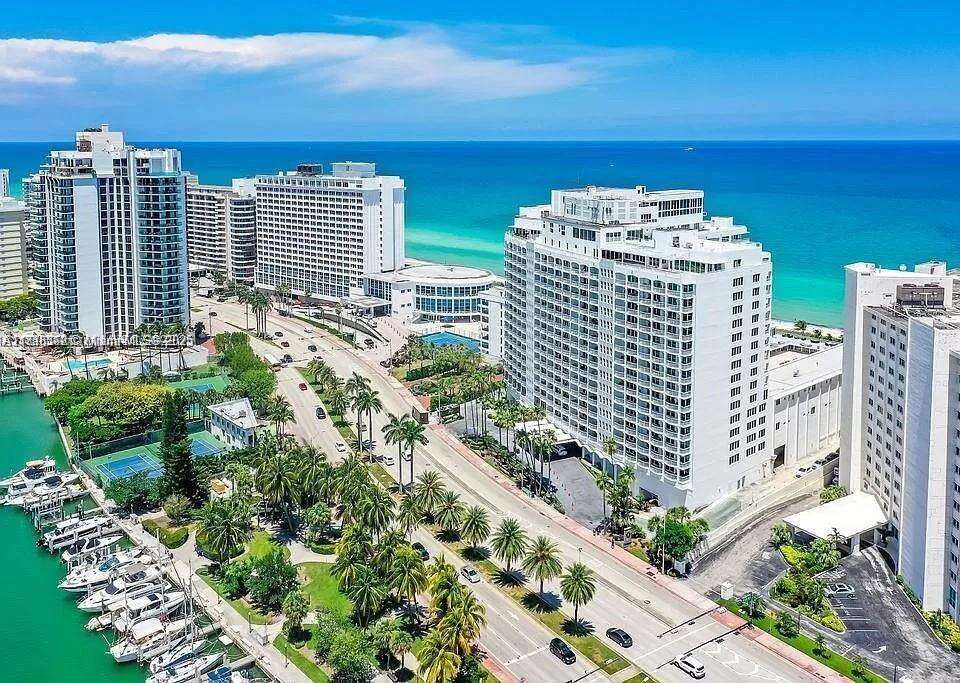 The Carriage House at 5401 Collins Ave, Miami Beach, FL 33140 - For Sale photo 3