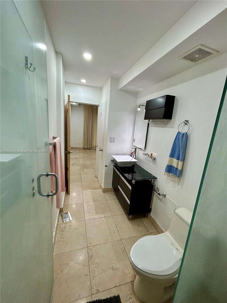 The Carriage House at 5401 Collins Ave, Miami Beach, FL 33140 - For Sale photo 26