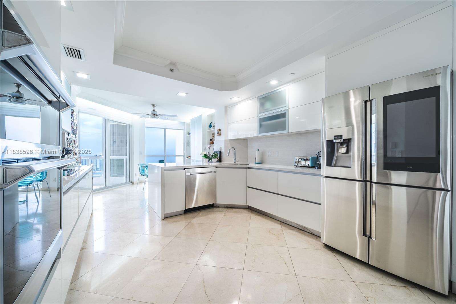 ATLANTIC III AT THE POINT - 21050 Point Pl, Aventura, FL 33180 | Picture 16