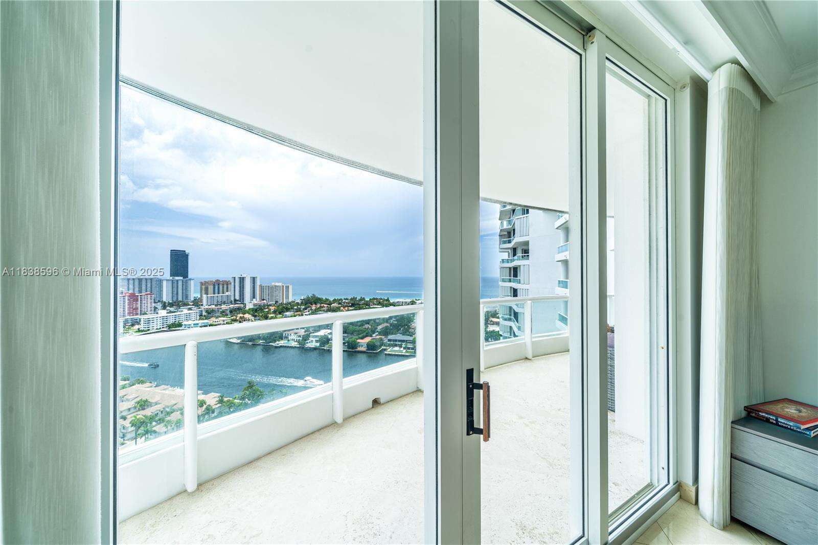 ATLANTIC III AT THE POINT - 21050 Point Pl, Aventura, FL 33180 | Picture 27