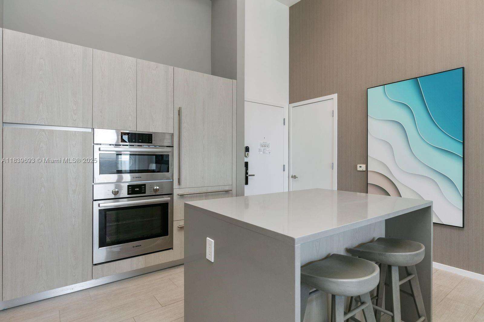 Hyde Beach House at 4010 Ocean Dr, Hollywood, FL 33019 - For Sale photo 11