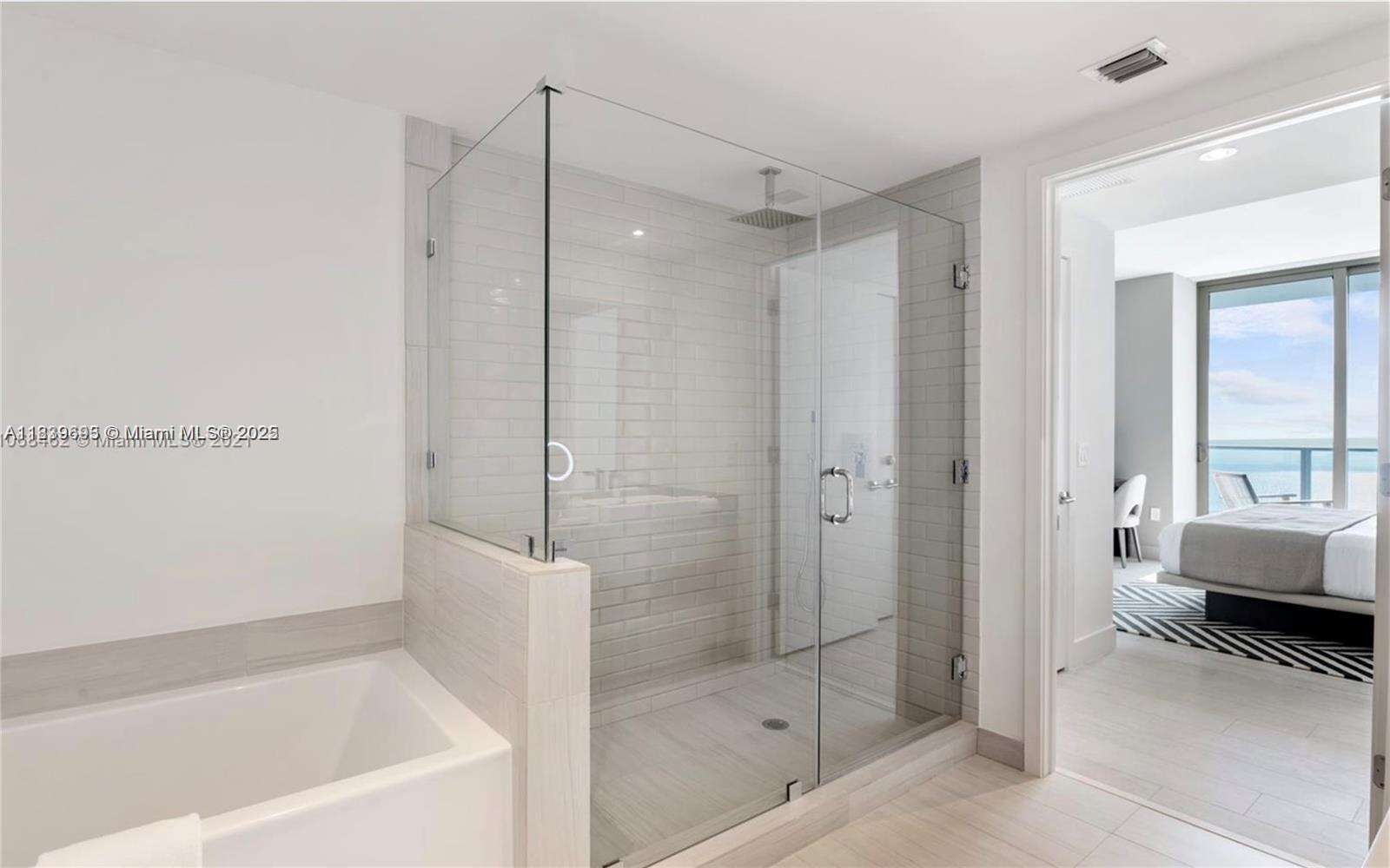 Hyde Beach House at 4010 Ocean Dr, Hollywood, FL 33019 - For Sale photo 17