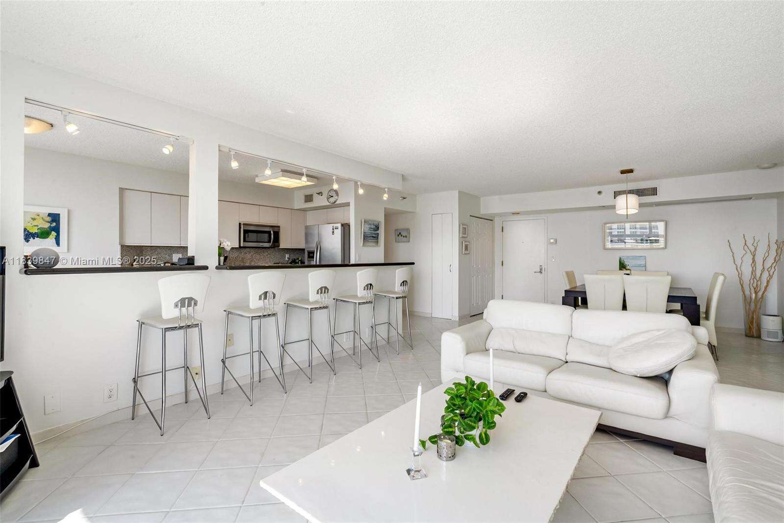 Mystic Pointe Tower 500 at 3530 Mystic Pointe Dr, Aventura, FL 33180 - For Sale photo 7