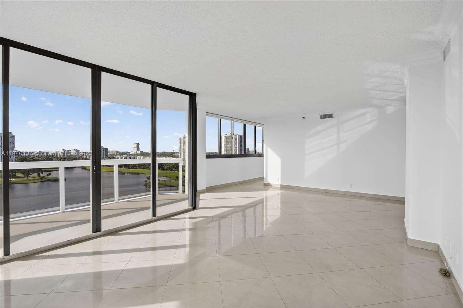 The Landmark at 20185 Country Club Dr, Aventura, FL 33180 - For Sale photo 2