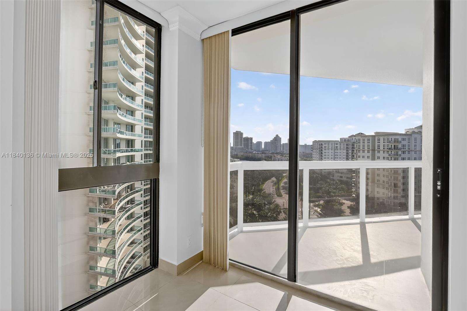The Landmark at 20185 Country Club Dr, Aventura, FL 33180 - For Sale photo 22