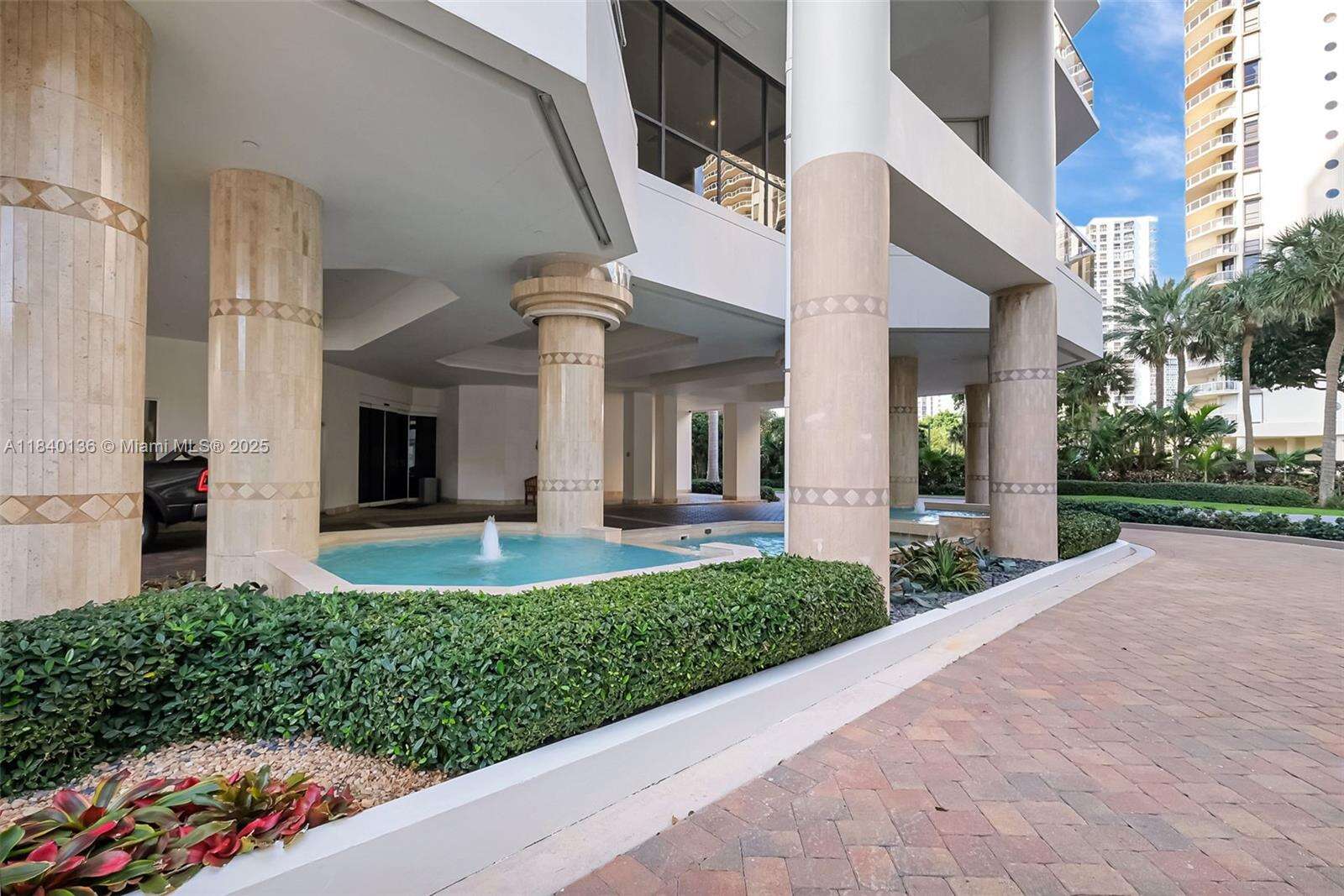 The Landmark at 20185 Country Club Dr, Aventura, FL 33180 - For Sale photo 41