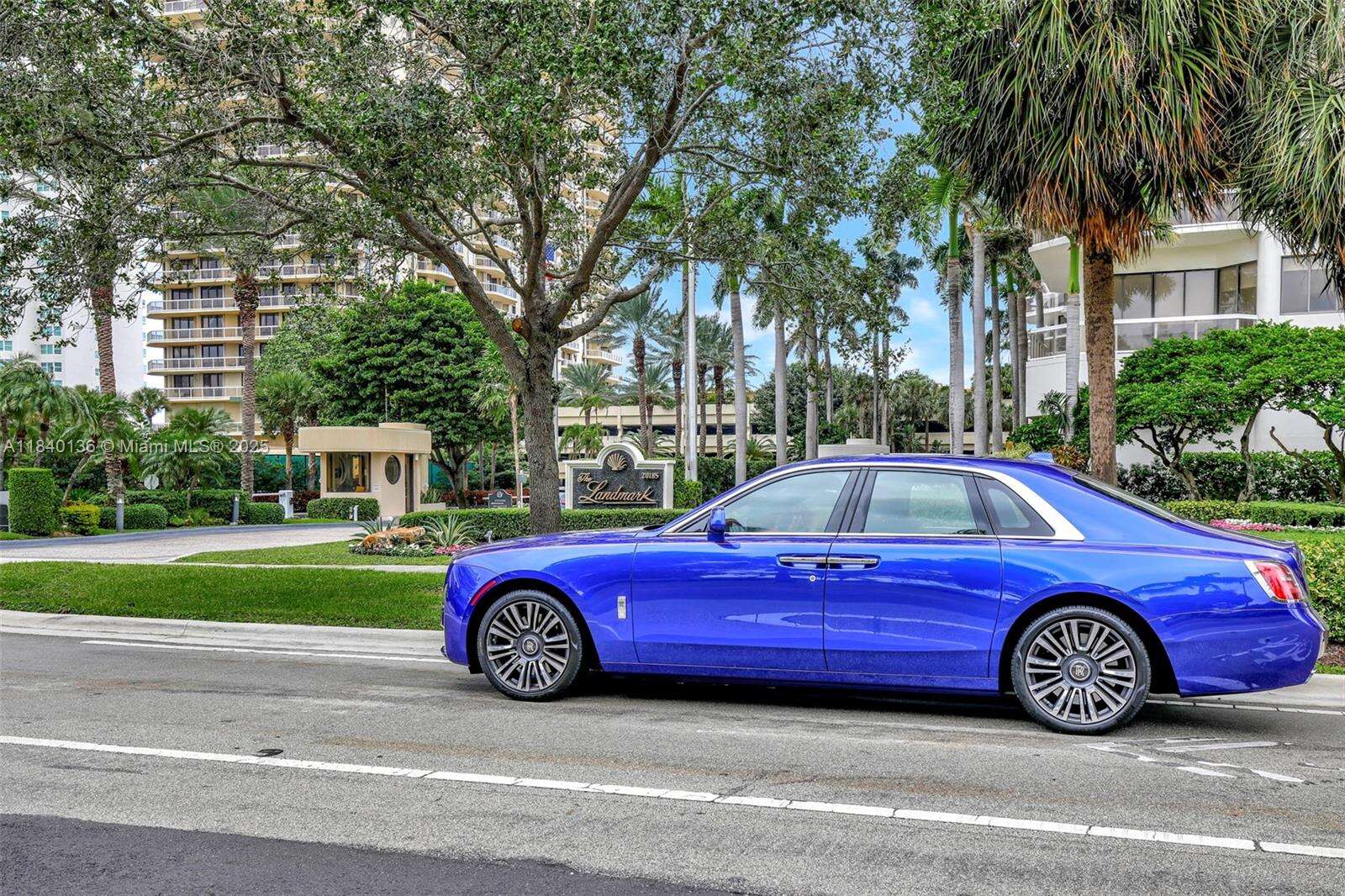 The Landmark at 20185 Country Club Dr, Aventura, FL 33180 - For Sale photo 6