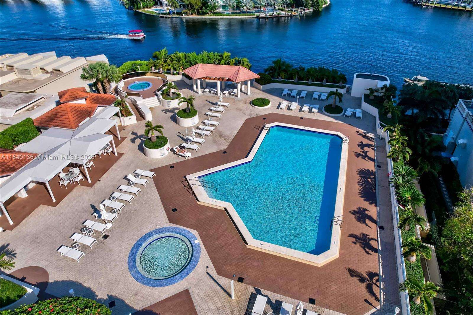 The Landmark at 20185 Country Club Dr, Aventura, FL 33180 - For Sale photo 55