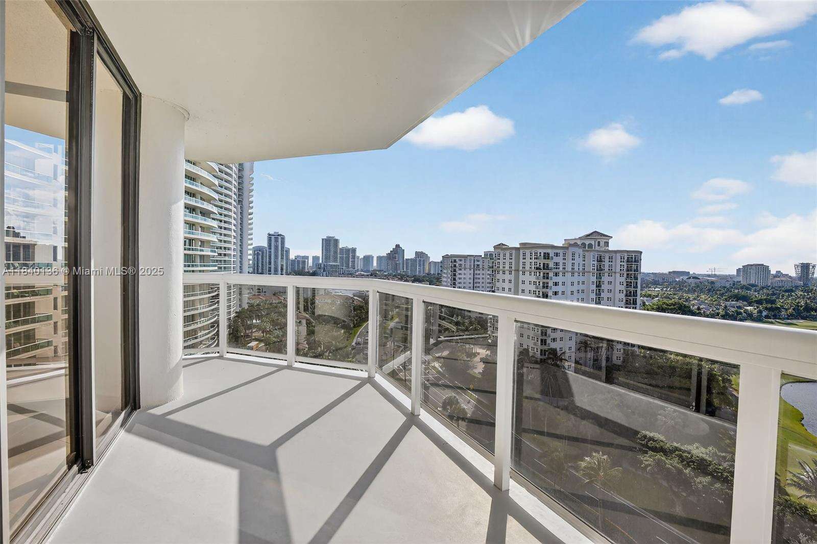 The Landmark at 20185 Country Club Dr, Aventura, FL 33180 - For Sale photo 7