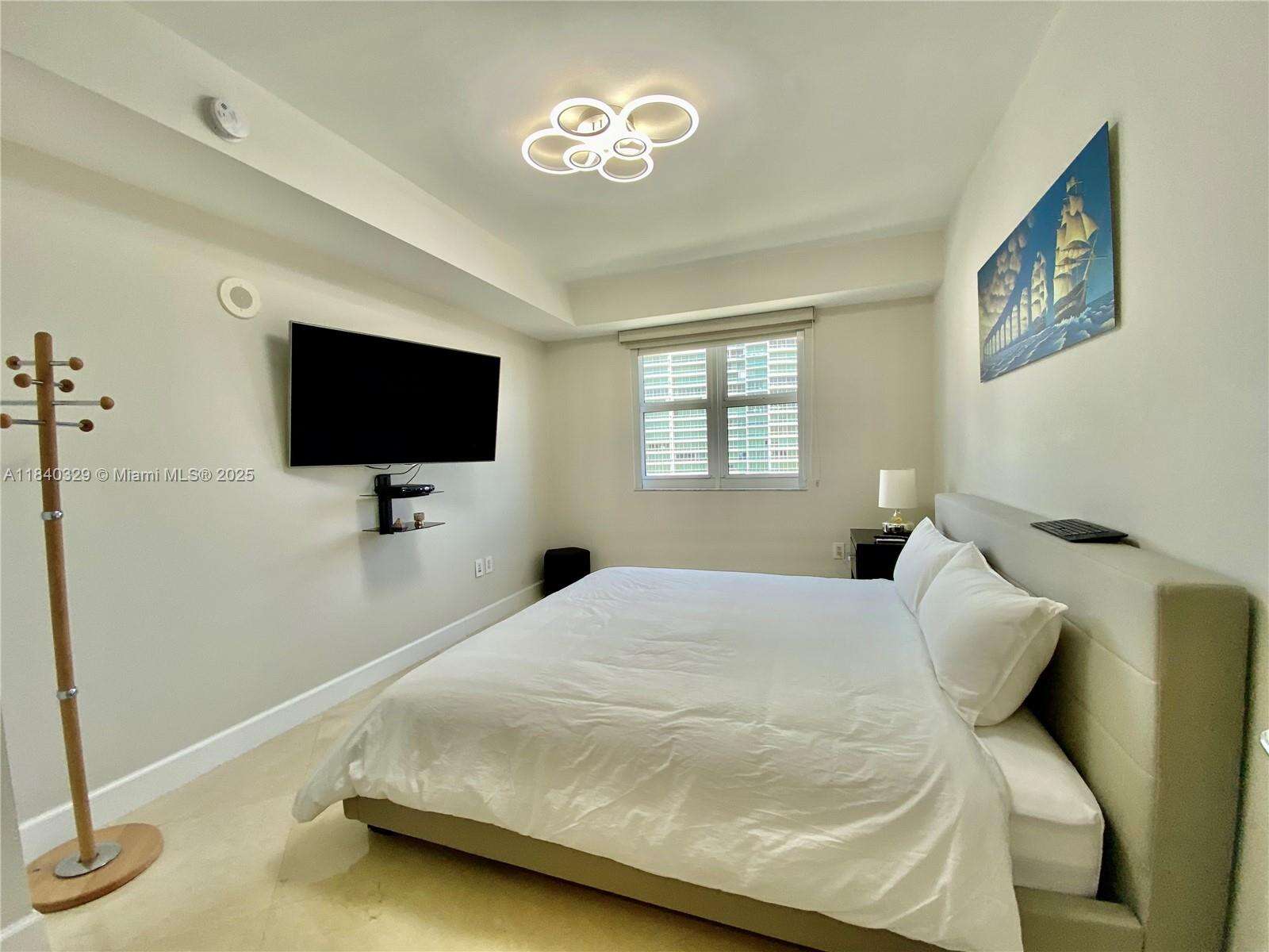 Turnberry Village South at 19900 Country Club Dr, Aventura, FL 33180 - For Sale photo 16
