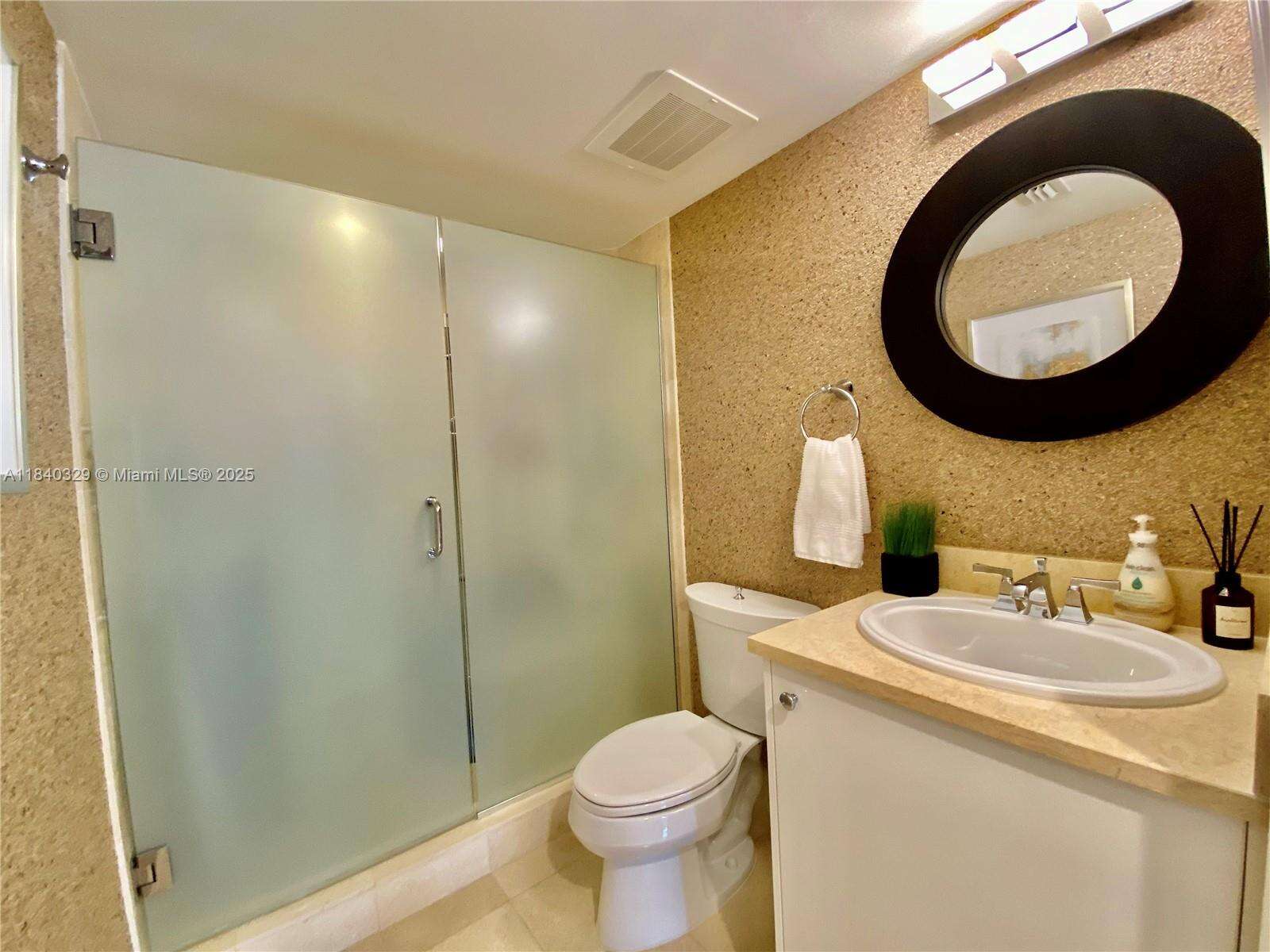 Turnberry Village South at 19900 Country Club Dr, Aventura, FL 33180 - For Sale photo 21