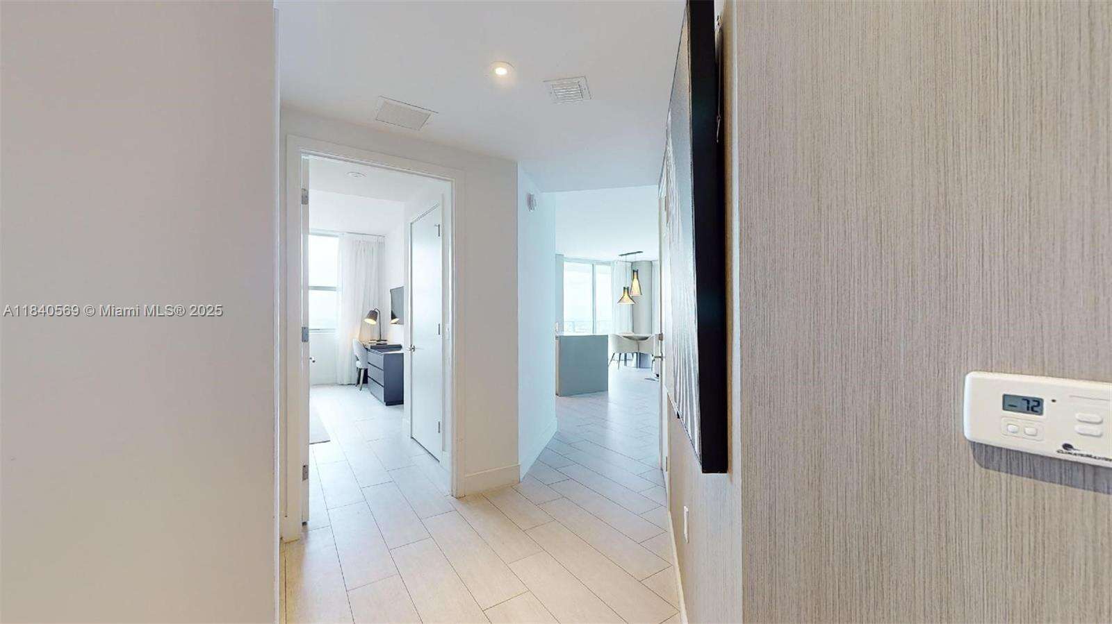 Hyde Beach House at 4010 Ocean Dr, Hollywood, FL 33019 - For Sale photo 12