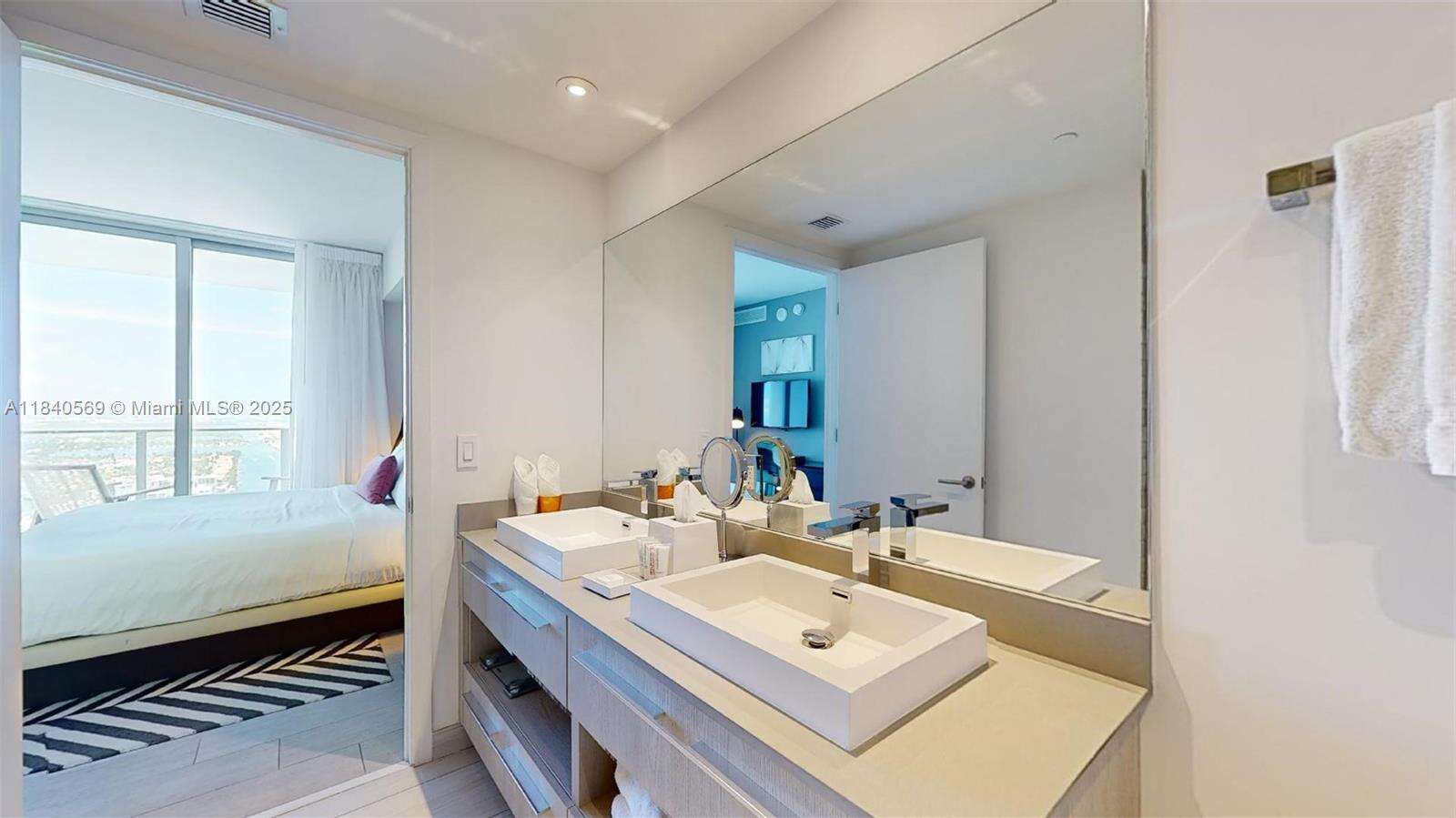 Hyde Beach House at 4010 Ocean Dr, Hollywood, FL 33019 - For Sale photo 16
