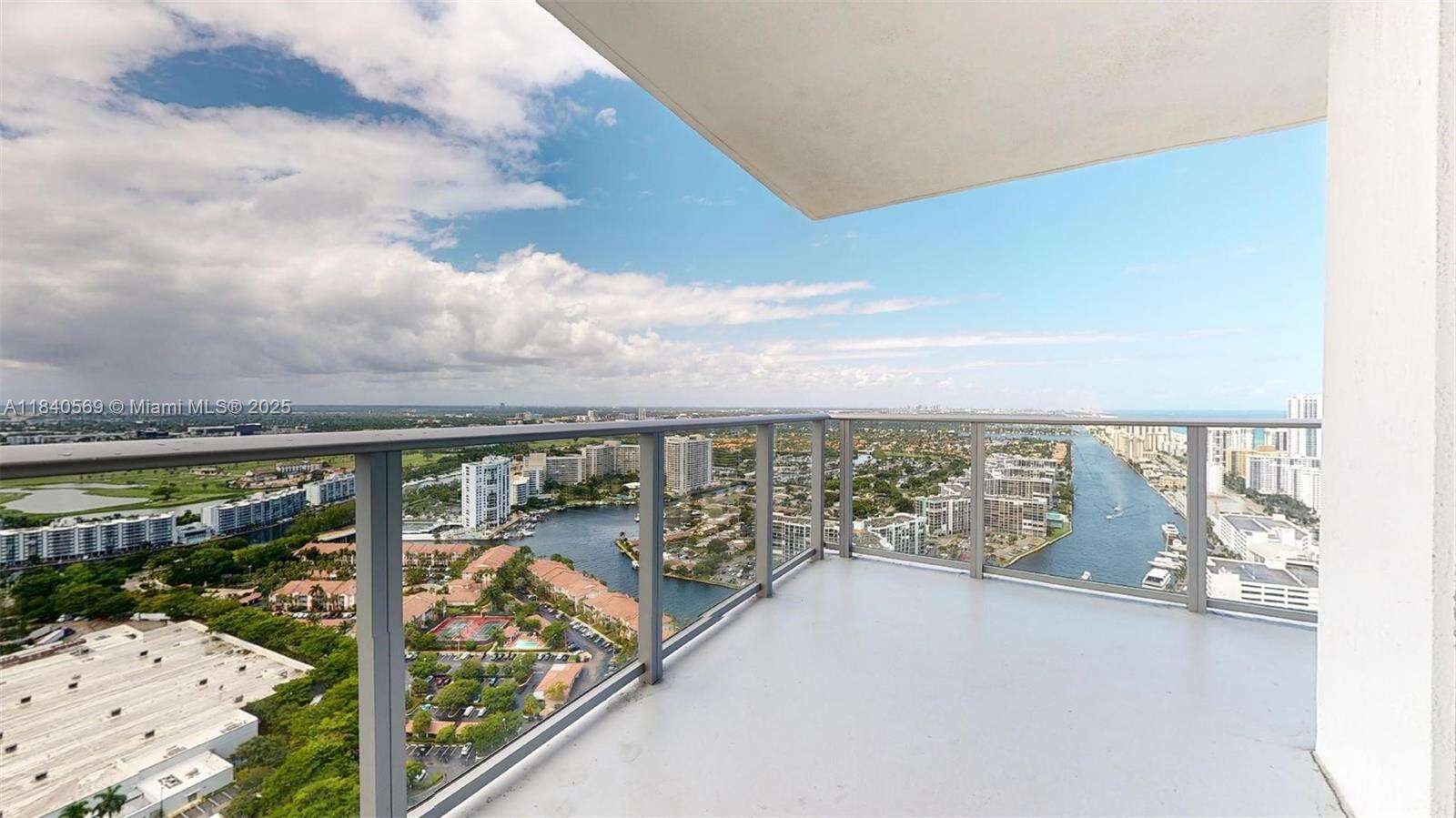 Hyde Beach House at 4010 Ocean Dr, Hollywood, FL 33019 - For Sale photo 29