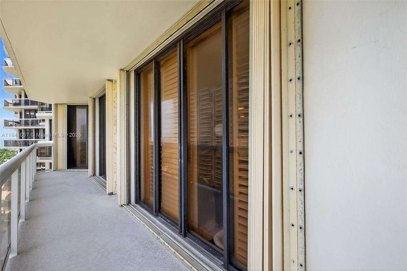 The Landmark at 20185 Country Club Dr, Aventura, FL 33180 - For Sale photo 20