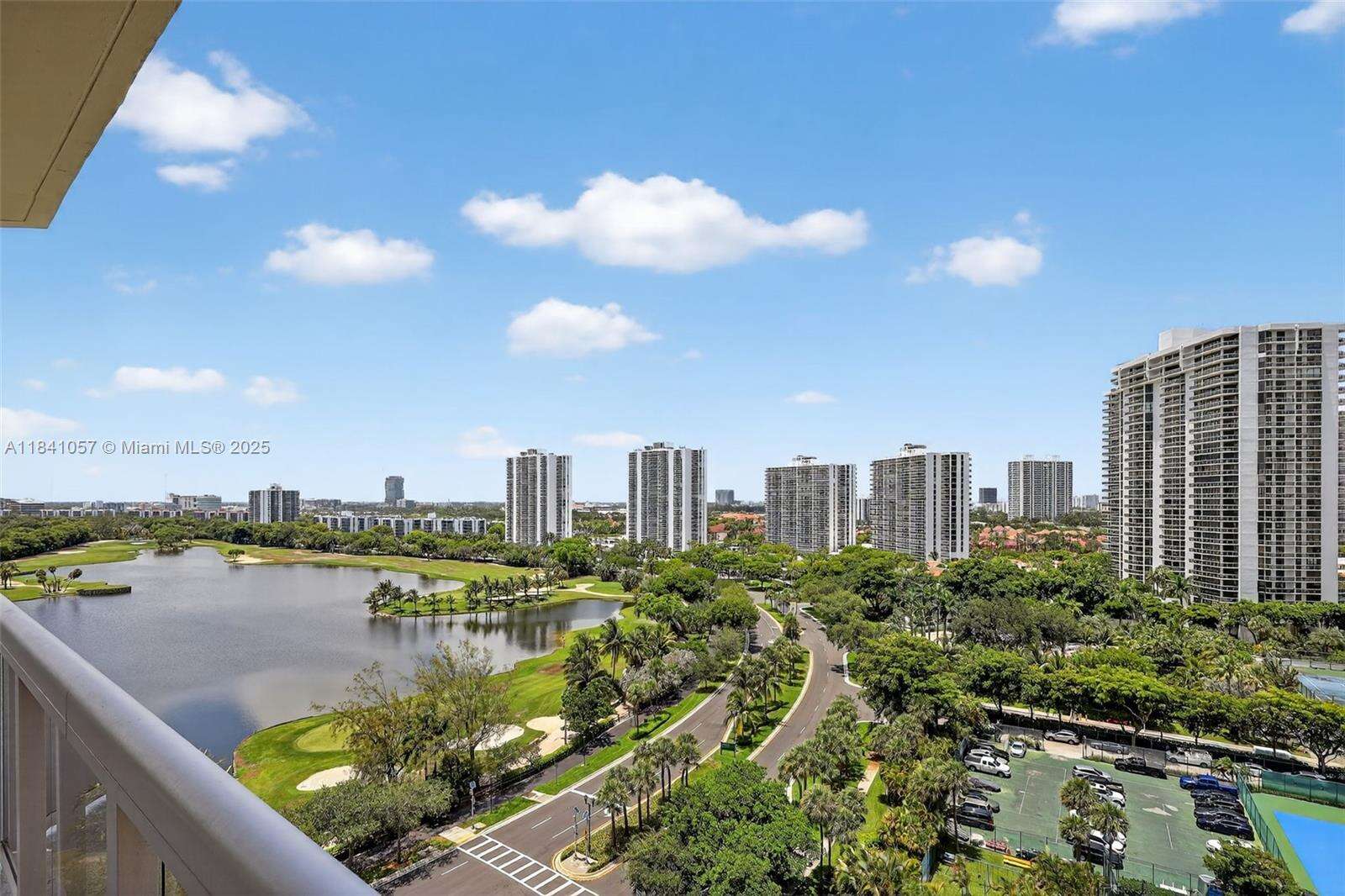 The Landmark at 20185 Country Club Dr, Aventura, FL 33180 - For Sale photo 24