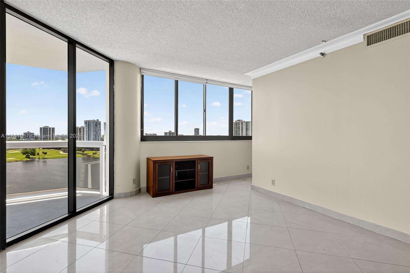 The Landmark at 20185 Country Club Dr, Aventura, FL 33180 - For Sale photo 29