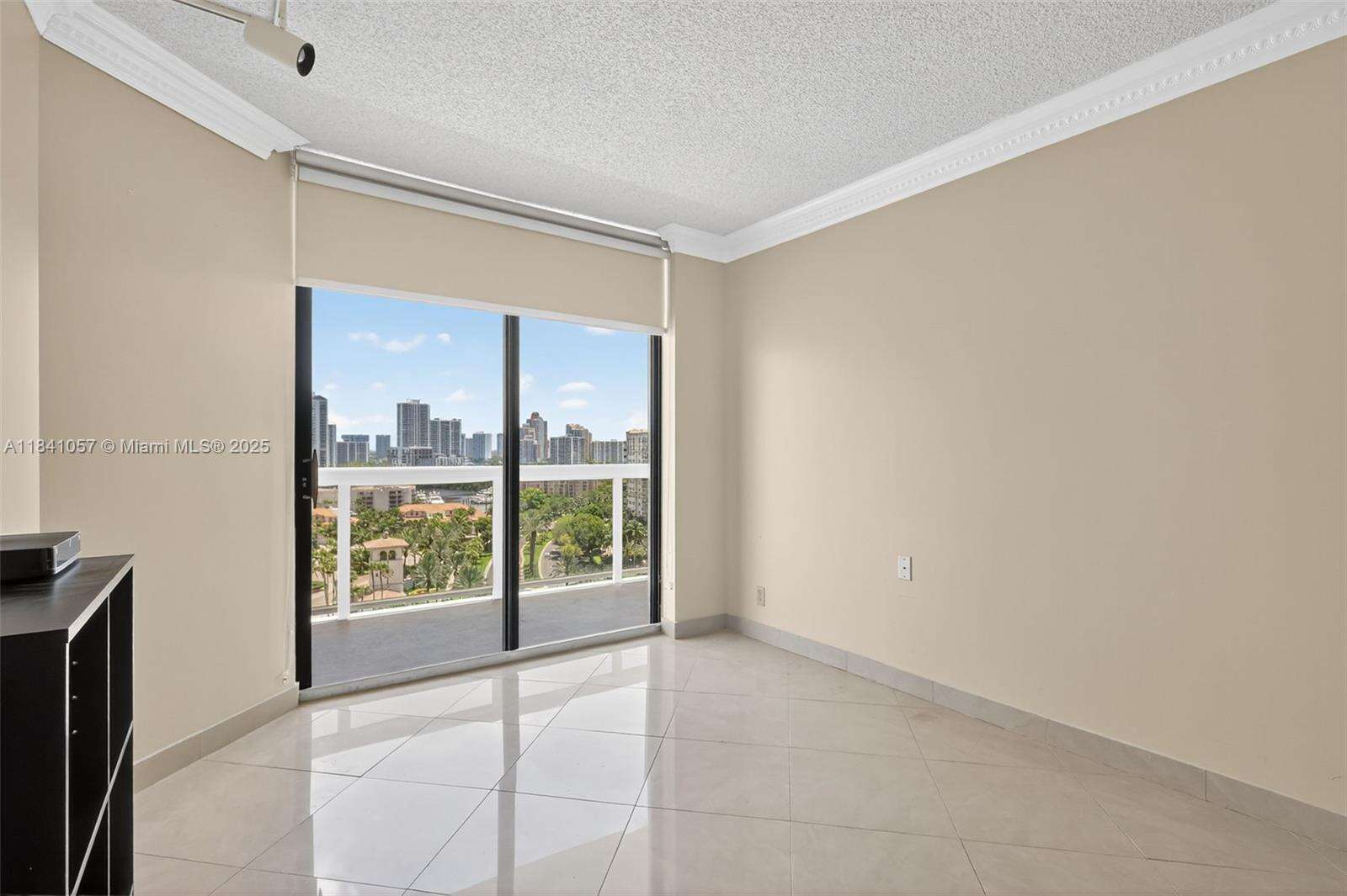 The Landmark at 20185 Country Club Dr, Aventura, FL 33180 - For Sale photo 31
