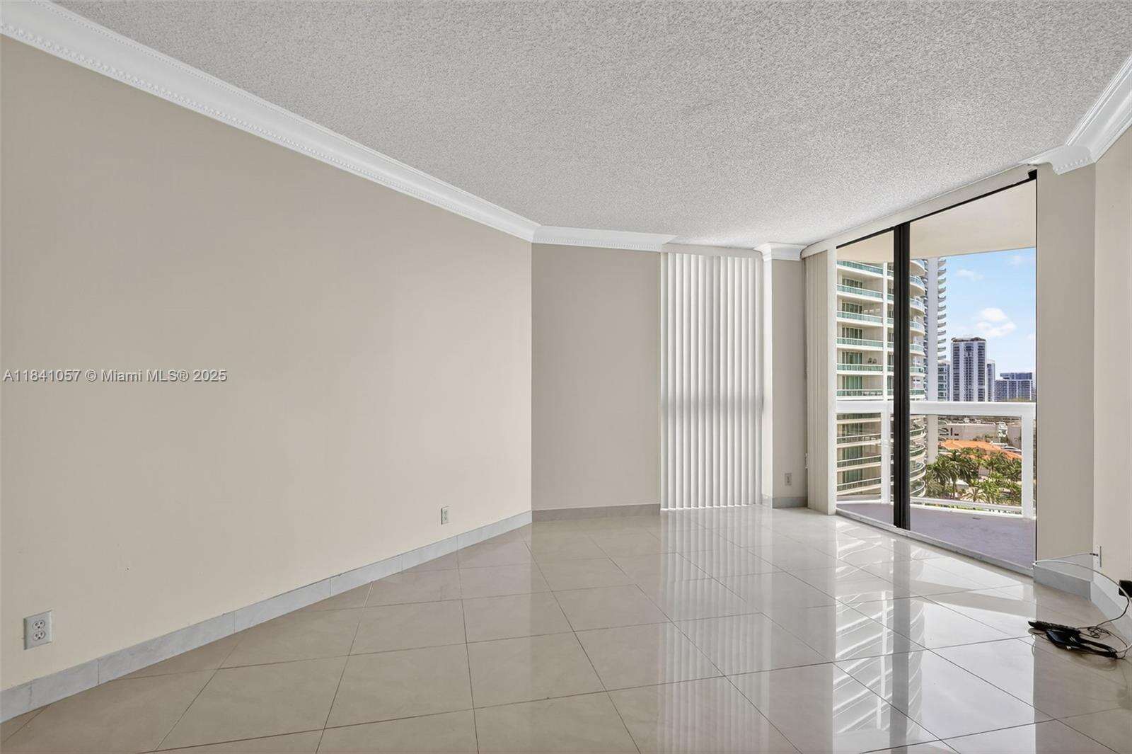 The Landmark at 20185 Country Club Dr, Aventura, FL 33180 - For Sale photo 33