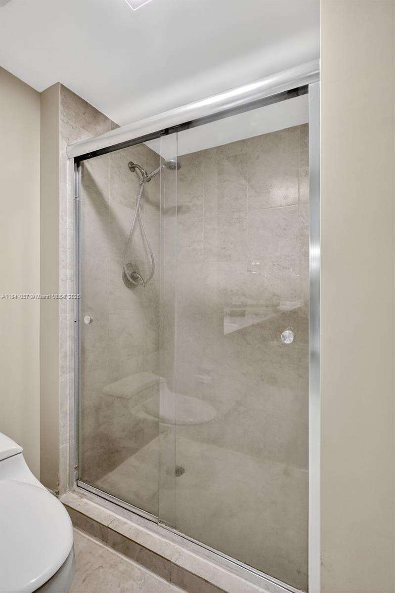 The Landmark at 20185 Country Club Dr, Aventura, FL 33180 - For Sale photo 40