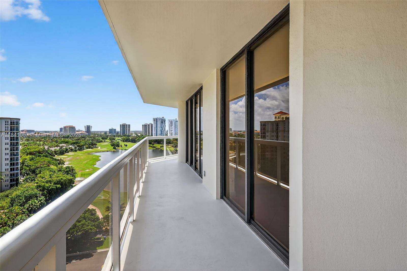 The Landmark at 20185 Country Club Dr, Aventura, FL 33180 - For Sale photo 44