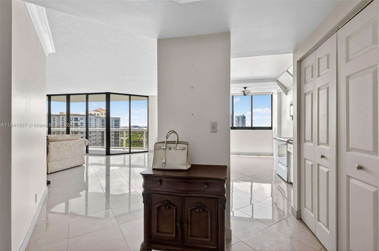The Landmark at 20185 Country Club Dr, Aventura, FL 33180 - For Sale photo 50