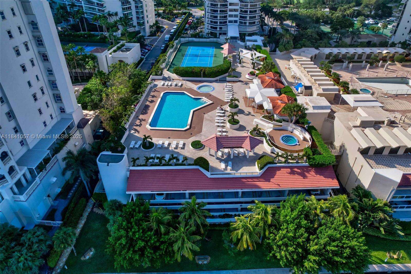 The Landmark at 20185 Country Club Dr, Aventura, FL 33180 - For Sale photo 63