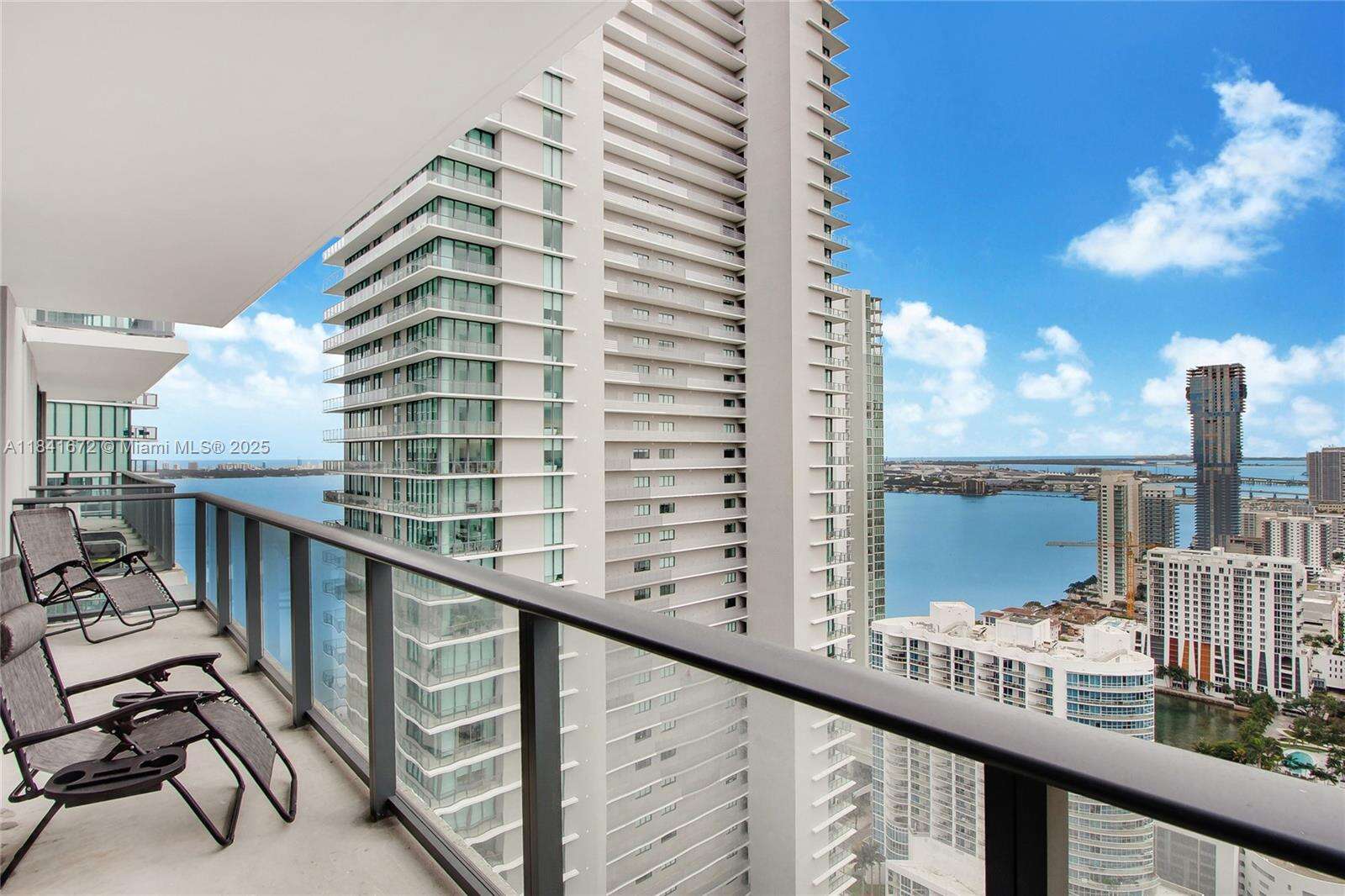 Paraiso Bayviews at 501 31st St, Miami, FL 33137 - For Sale photo 1