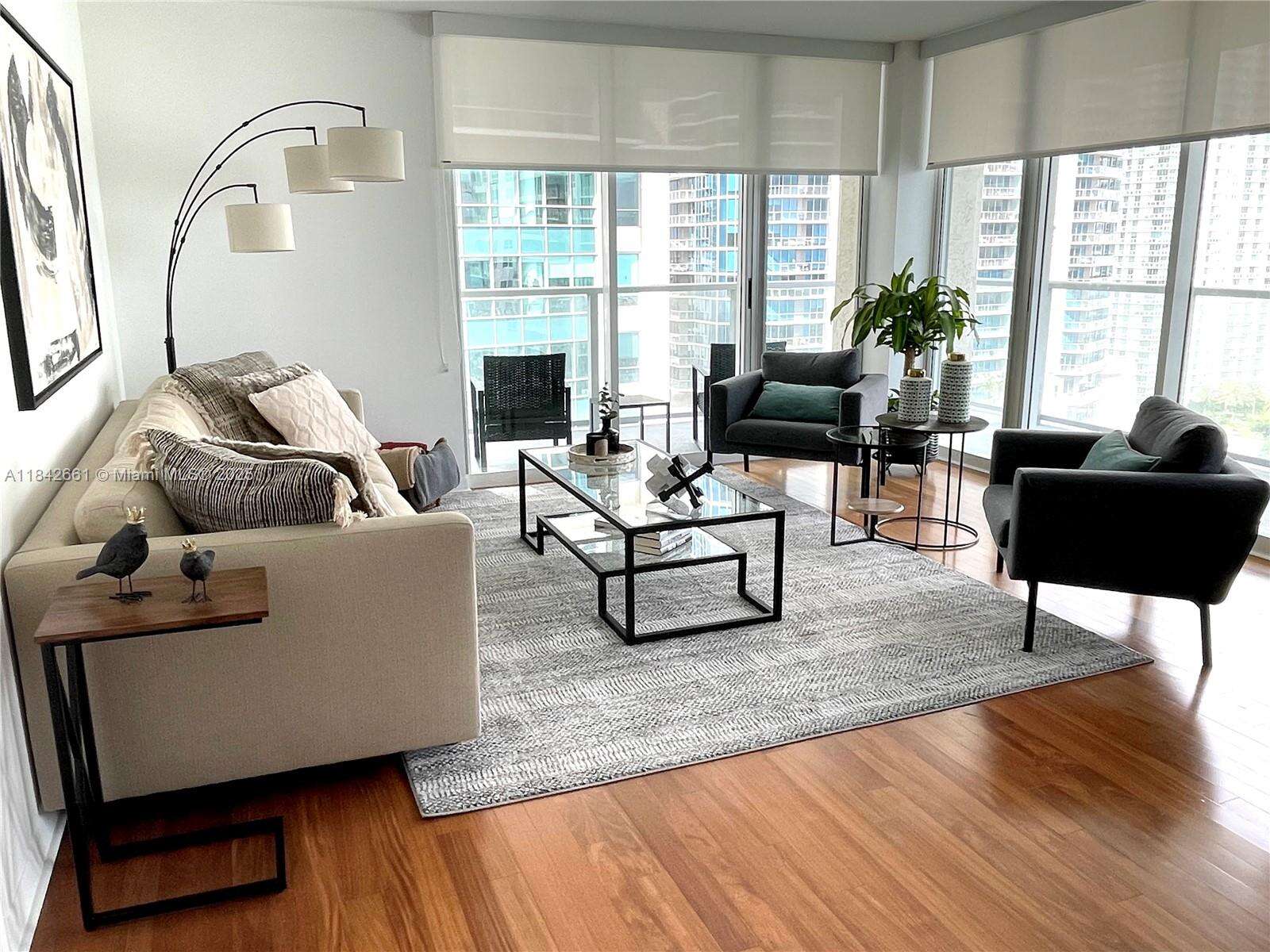 The Mark On Brickell at 1155 Brickell Bay Dr, Miami, FL 33131 - For Sale photo 1