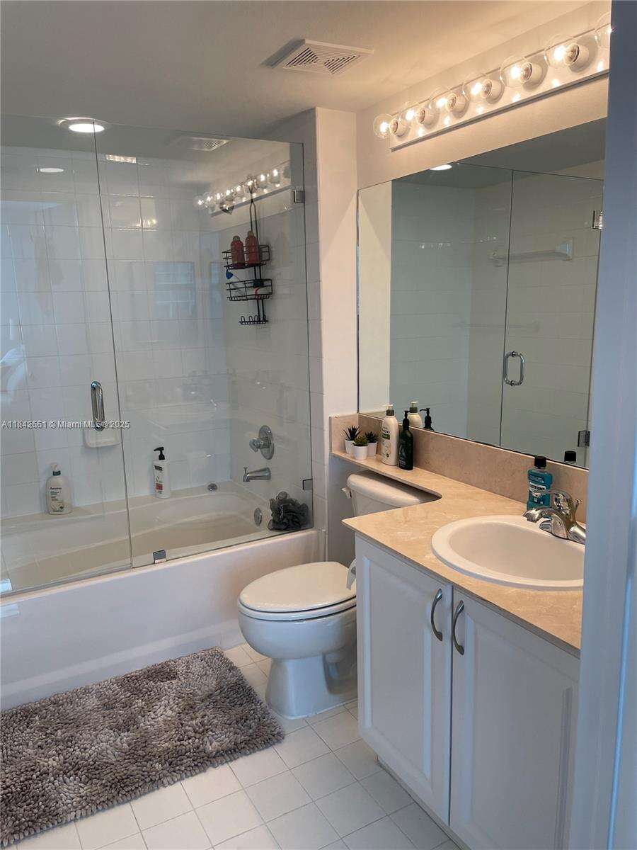 The Mark On Brickell at 1155 Brickell Bay Dr, Miami, FL 33131 - For Sale photo 18