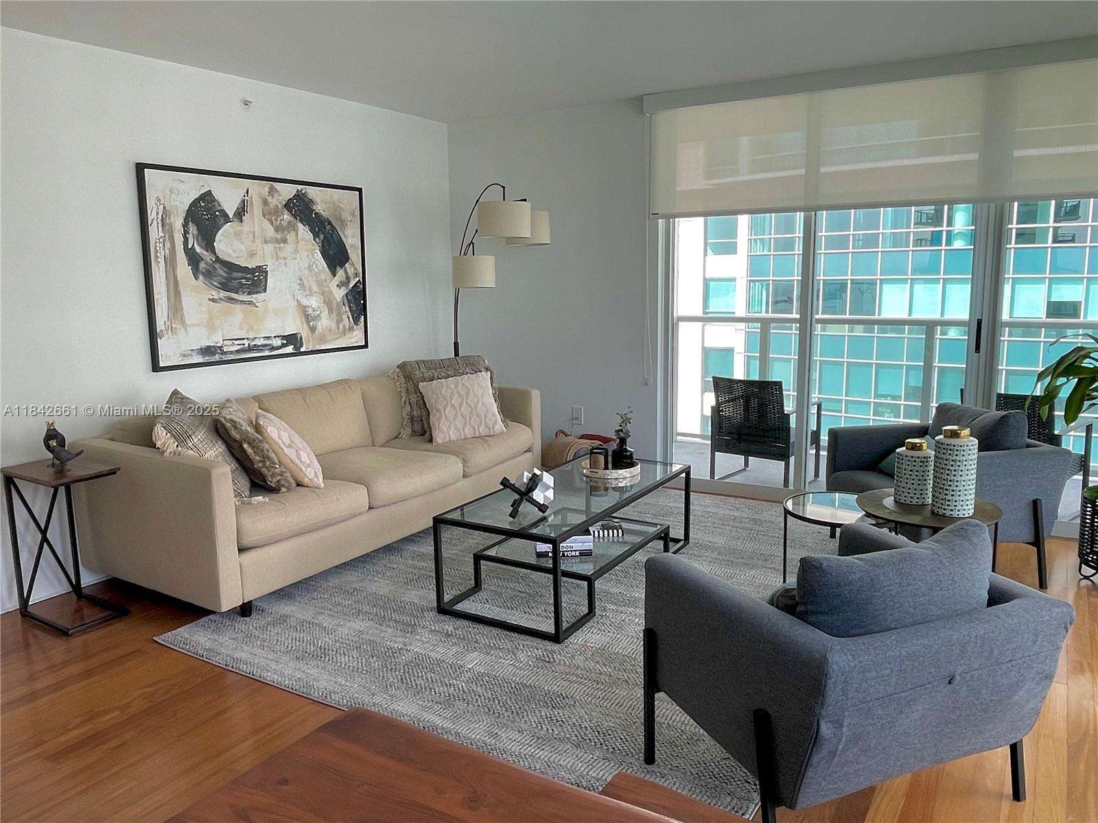 The Mark On Brickell at 1155 Brickell Bay Dr, Miami, FL 33131 - For Sale photo 3