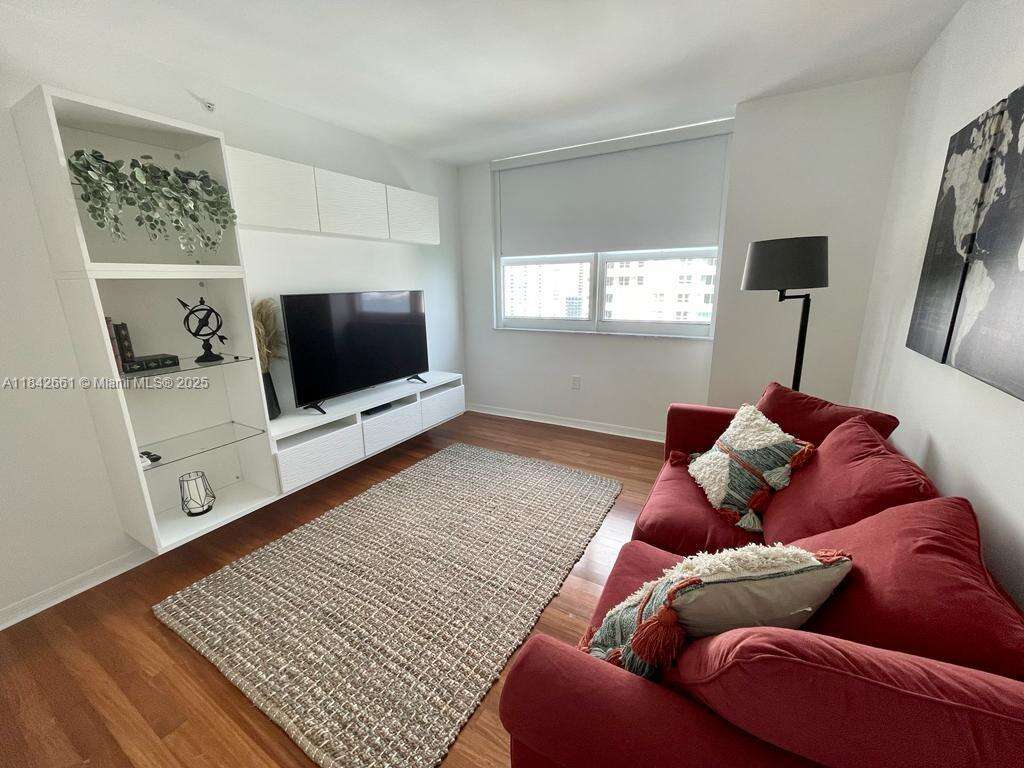 The Mark On Brickell at 1155 Brickell Bay Dr, Miami, FL 33131 - For Sale photo 27
