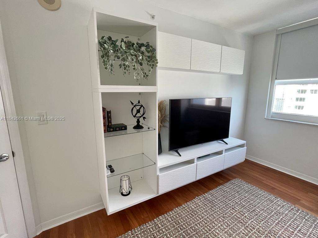 The Mark On Brickell at 1155 Brickell Bay Dr, Miami, FL 33131 - For Sale photo 34