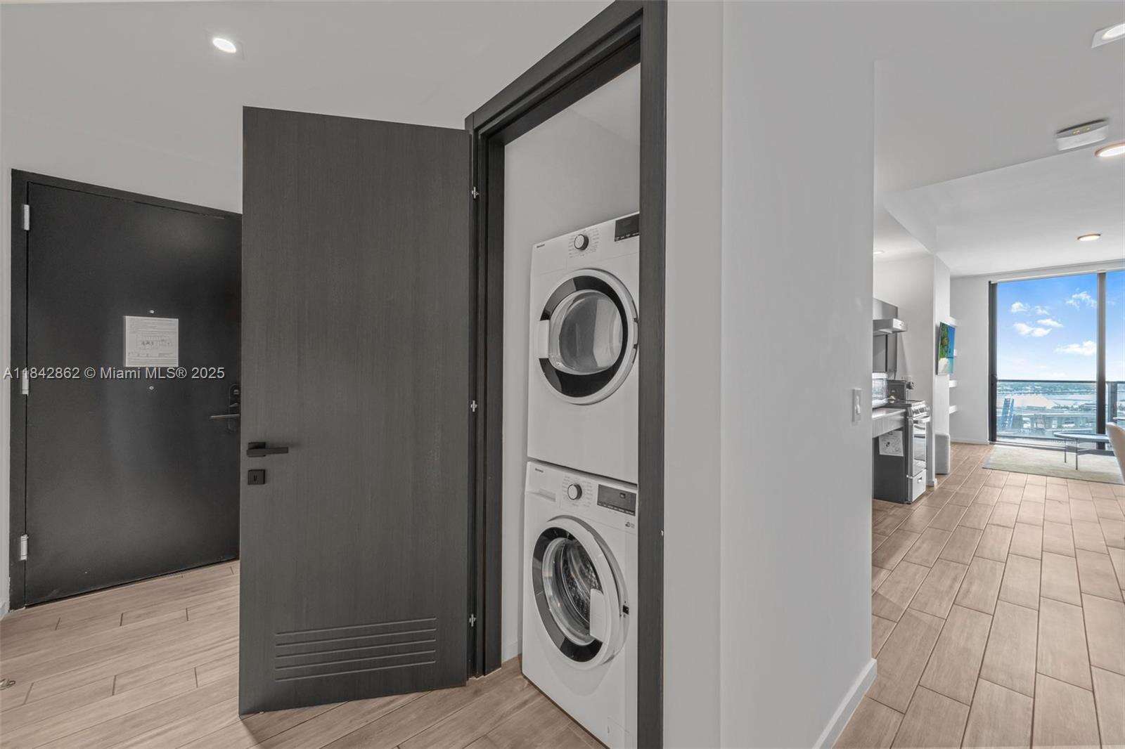 398 NE 5TH STREET - 398 5 St, Miami, FL 33132 | Picture 14