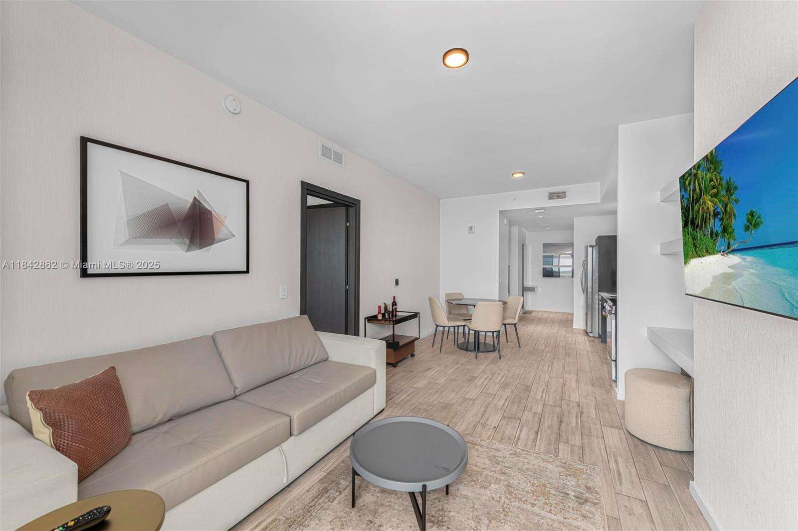 398 NE 5TH STREET - 398 5 St, Miami, FL 33132 | Picture 10