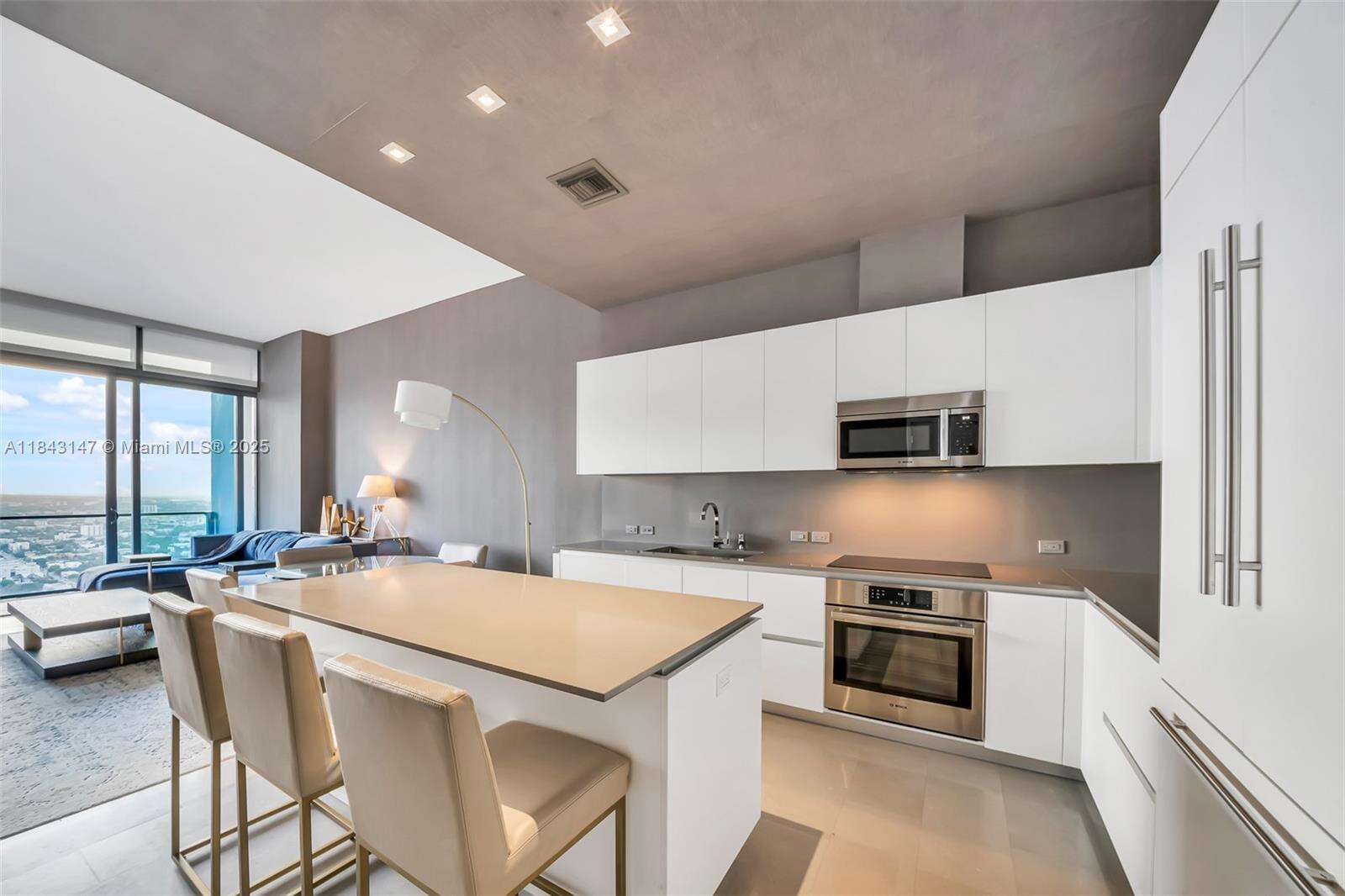 Rise Brickell at 88 7 St, Miami, FL 33130 - For Sale photo 8
