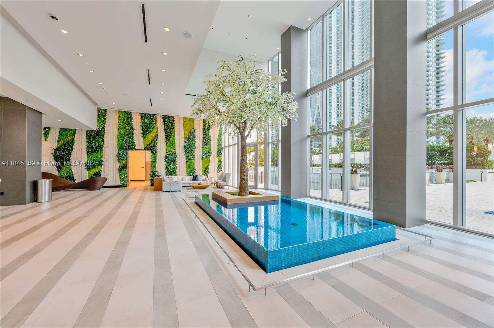 Paramount Miami Worldcenter at 851 1st Ave, Miami, FL 33132 - For Sale photo 24