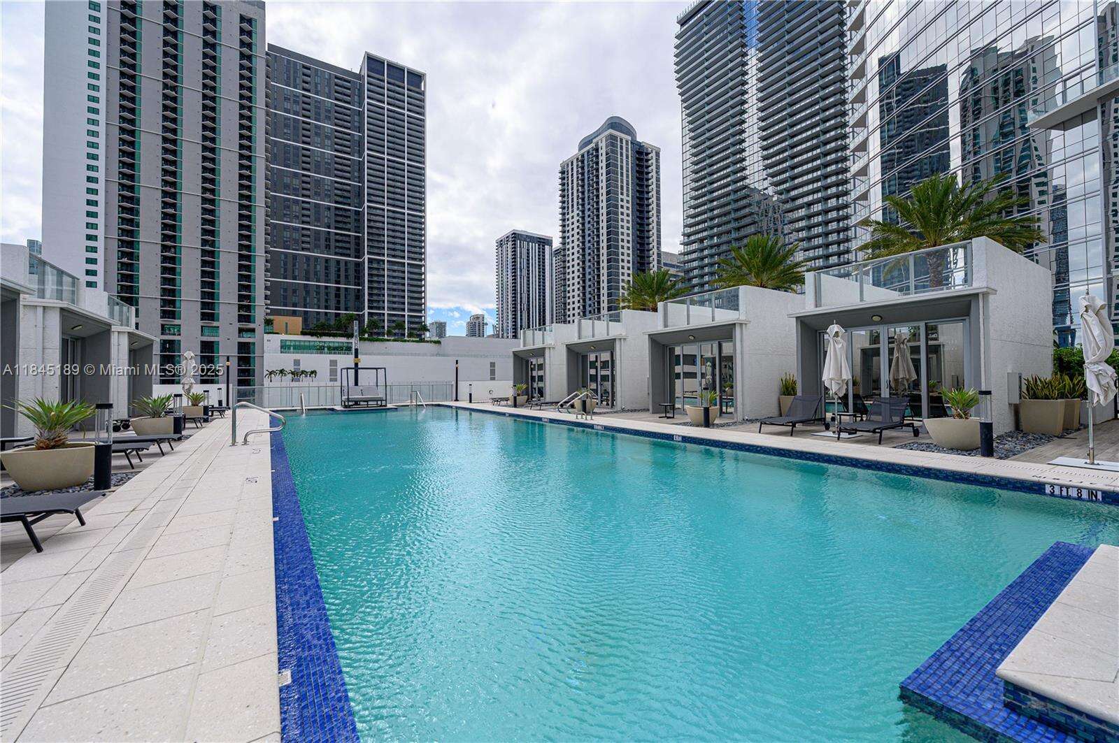 Paramount Miami Worldcenter at 851 1st Ave, Miami, FL 33132 - For Sale photo 34