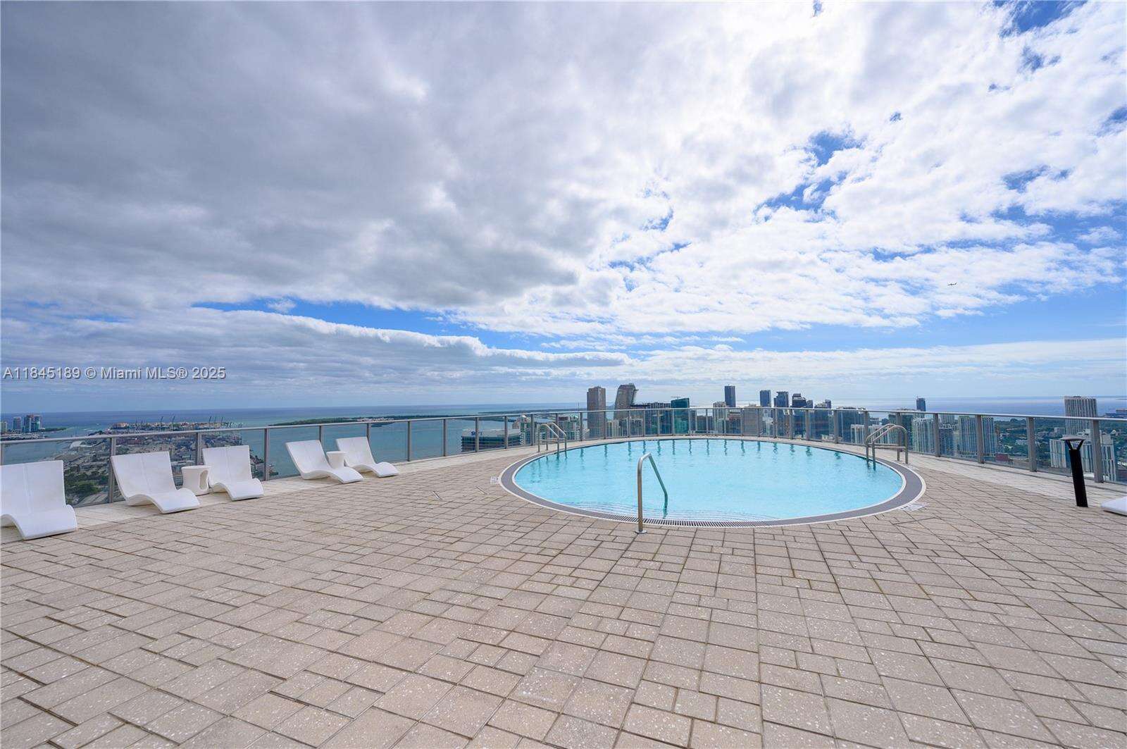 Paramount Miami Worldcenter at 851 1st Ave, Miami, FL 33132 - For Sale photo 39