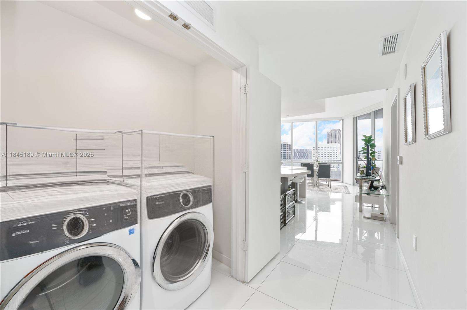 Paramount Miami Worldcenter at 851 1st Ave, Miami, FL 33132 - For Sale photo 40