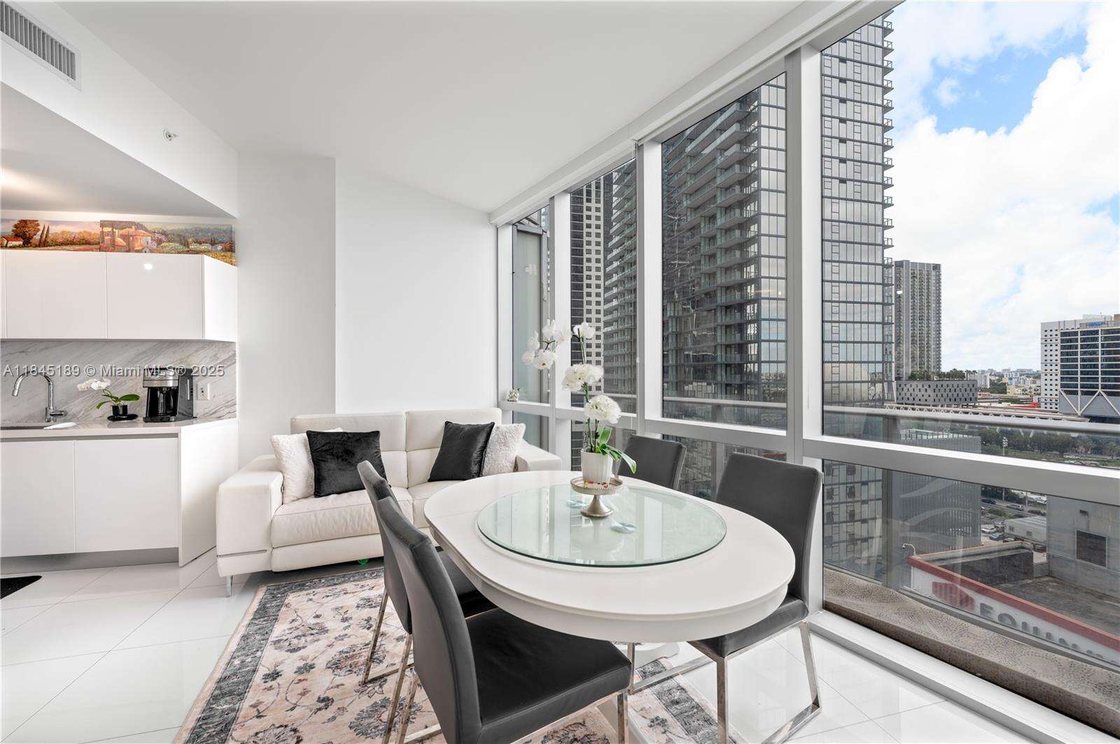 Paramount Miami Worldcenter at 851 1st Ave, Miami, FL 33132 - For Sale photo 9