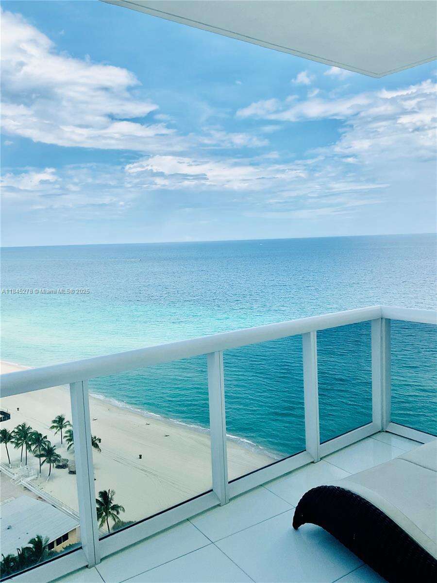 Trump Royale at 18201 Collins Ave, Sunny Isles Beach, FL 33160 - For Sale photo 1