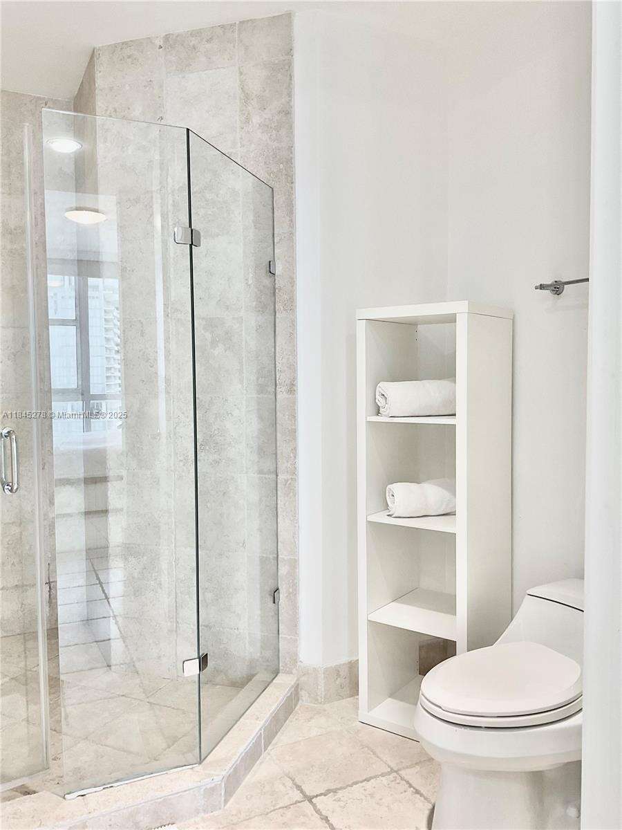 Trump Royale at 18201 Collins Ave, Sunny Isles Beach, FL 33160 - For Sale photo 10