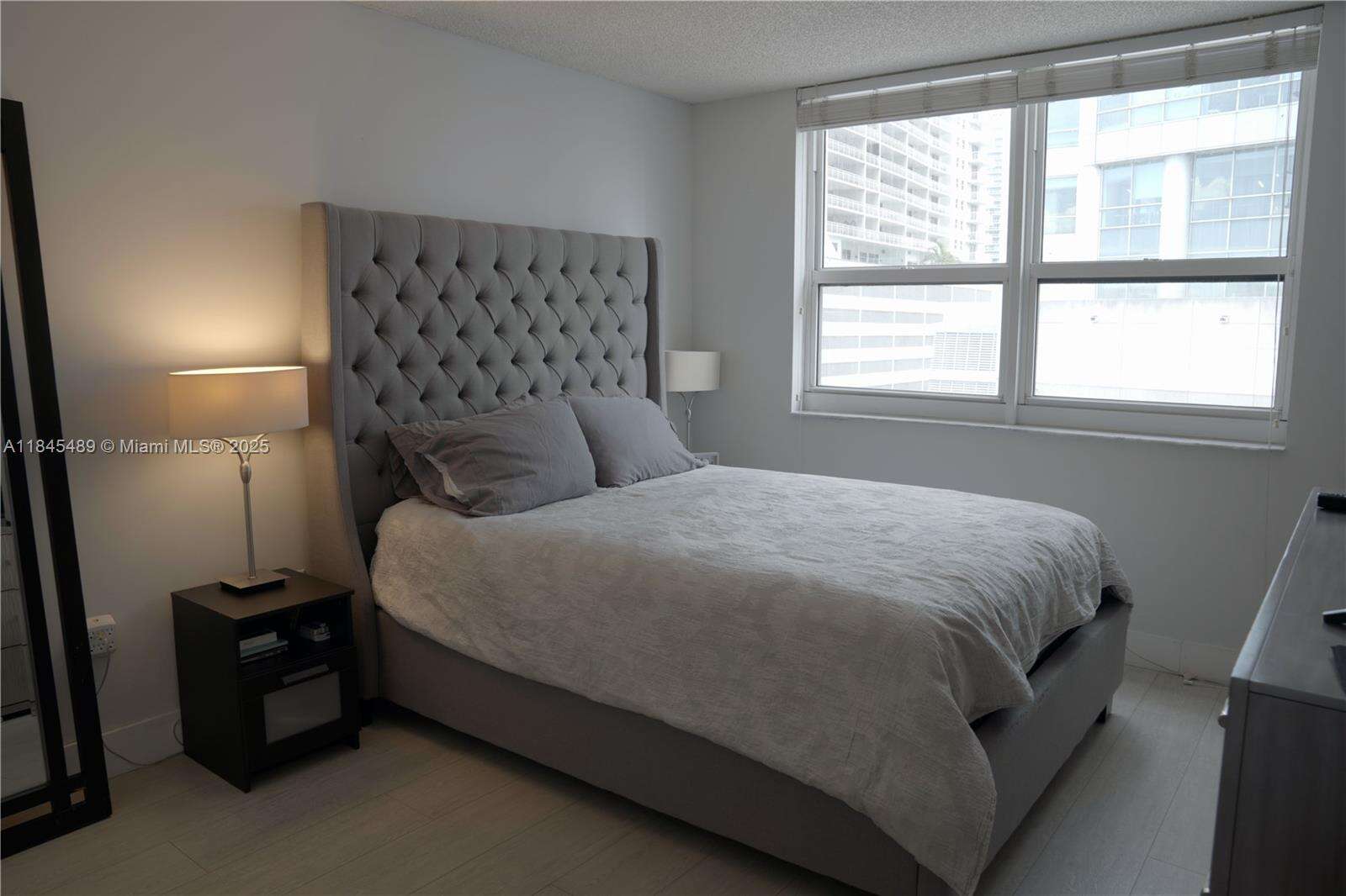 The Mark On Brickell at 1155 Brickell Bay Dr, Miami, FL 33131 - For Sale photo 12
