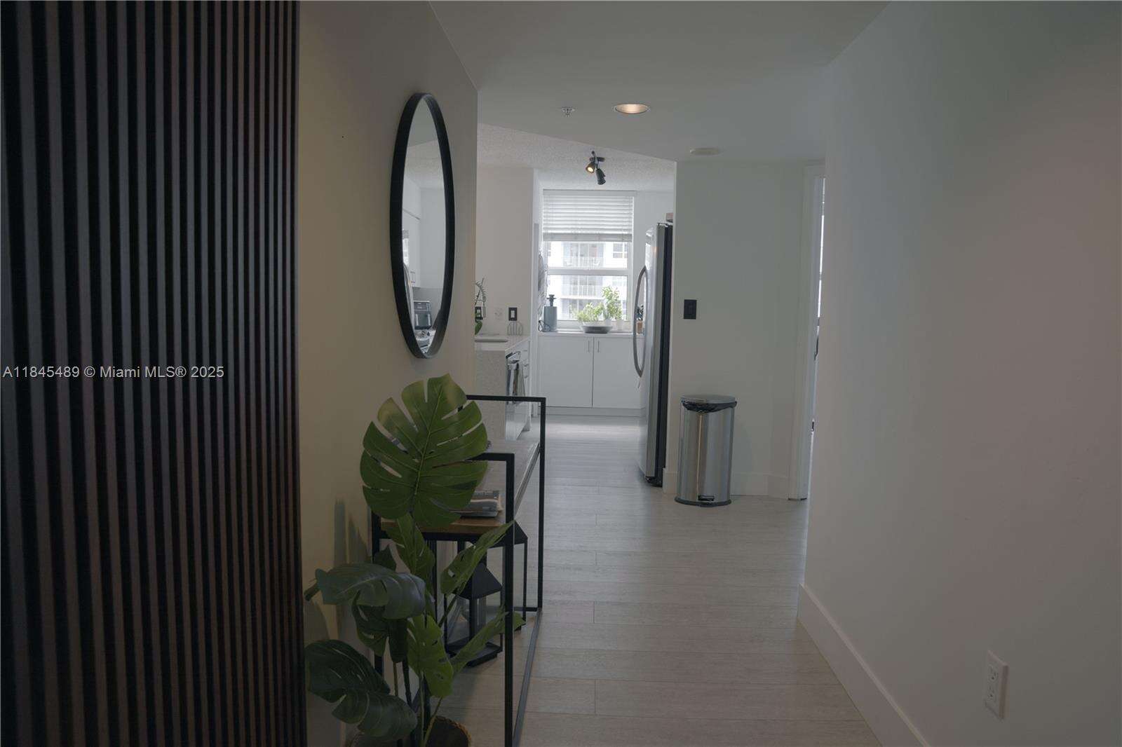The Mark On Brickell at 1155 Brickell Bay Dr, Miami, FL 33131 - For Sale photo 4