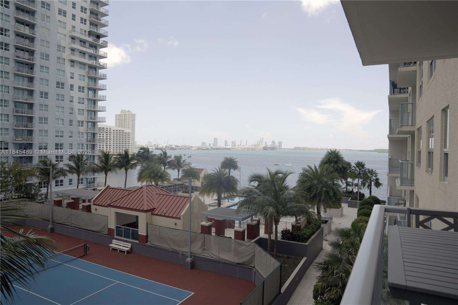 The Mark On Brickell at 1155 Brickell Bay Dr, Miami, FL 33131 - For Sale photo 8
